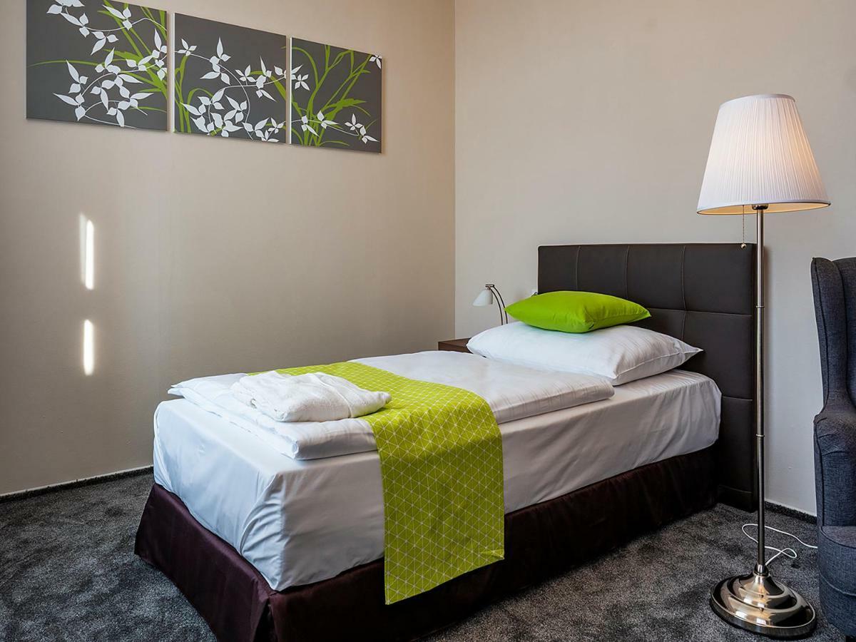 Hotel Olympia Česká Lípa Buitenkant foto