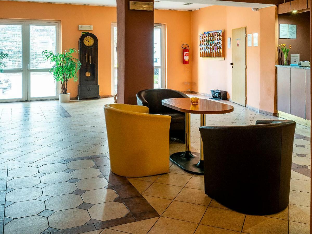 Hotel Olympia Česká Lípa Buitenkant foto