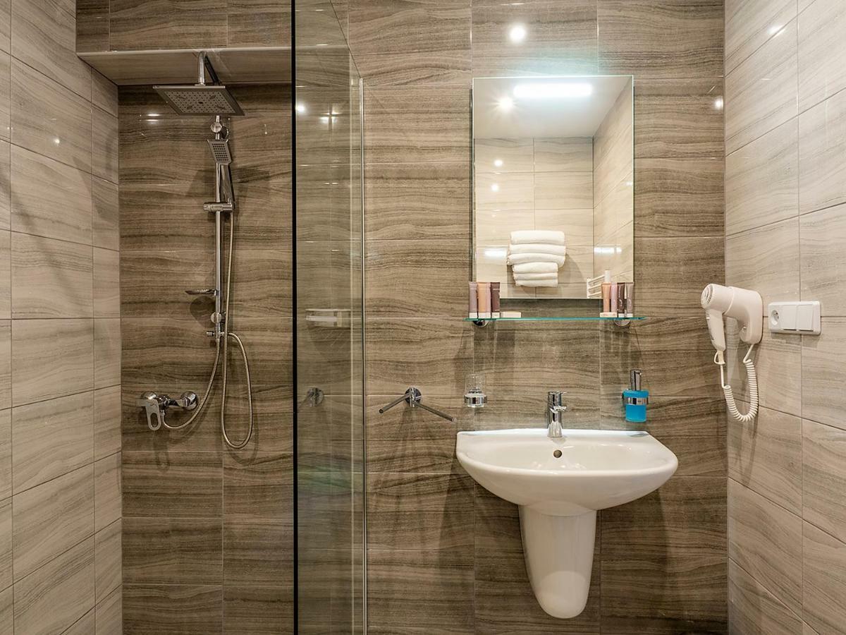 Hotel Olympia Česká Lípa Buitenkant foto